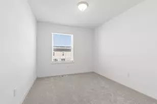 3163 Clover Ridge Dr, Chaska, MN 55318 - Photo 23