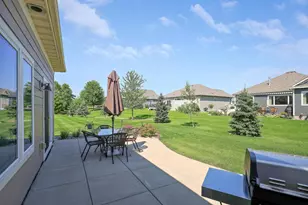 8824 Upper 7th Pl N, Lake Elmo, MN 55042 - Photo 9