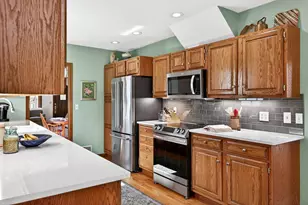 1832 York Ave N, Golden Valley, MN 55422 - Photo 17