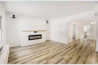 924 Farrington Street, Saint Paul, MN 55117 - Photo 9