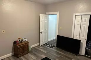 2410 Ferrant Pl, Minneapolis, MN 55411 - Photo 11