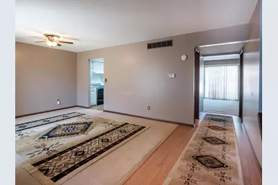 1604 Meadow Circle SE, Rochester, MN 55904 - Photo 7