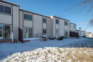 1604 Meadow Cir SE, Rochester, MN 55904 - Photo 5