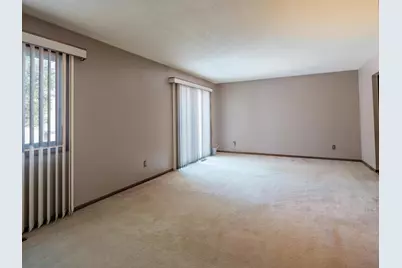 1604 Meadow Circle SE, Rochester, MN 55904 - Photo 13