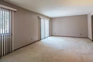 1604 Meadow Cir SE, Rochester, MN 55904 - Photo 13