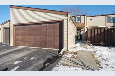 1604 Meadow Circle SE, Rochester, MN 55904 - Photo 3