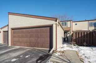 1604 Meadow Cir SE, Rochester, MN 55904 - Photo 3
