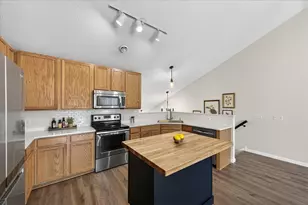 330 Heritage Trail, Circle Pines, MN 55014 - Photo 9