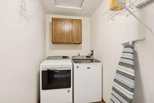 2406 County Rd D West, Roseville, MN 55112 - Photo 19