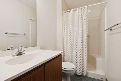 2406 County Road D W #4, Roseville, MN 55112 - Photo 17