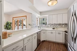 4939 Bayswater Rd, Minnetonka, MN 55345 - Photo 17