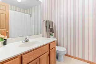 547 Old Steine Cir, New Brighton, MN 55112 - Photo 25