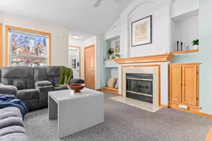 547 Old Steine Cir, New Brighton, MN 55112 - Photo 7