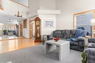 547 Old Steine Cir, New Brighton, MN 55112 - Photo 5