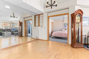 547 Old Steine Cir, New Brighton, MN 55112 - Photo 11