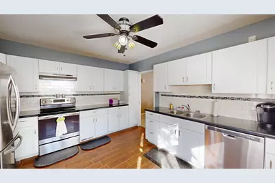 1409 Circle Drive, Albert Lea, MN 56007 - Photo 9