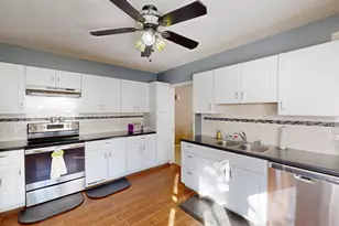 1409 Circle Dr, Albert Lea, MN 56007 - Photo 9