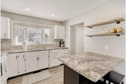 9050 Janero Avenue S, Cottage Grove, MN 55016 - Photo 7