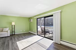 810 Old Settlers Trail, Hopkins, MN 55343 - Photo 7