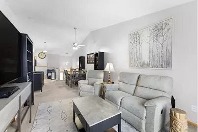 1043 Honeysuckle Lane SE, Cambridge, MN 55008 - Photo 3