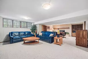 6704 Dovre Dr, Edina, MN 55436 - Photo 37