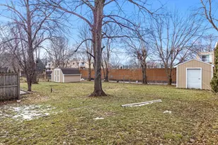 902 Cheryl Ave, Marshall, MN 56258 - Photo 47