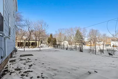 402 Mill Street, Marshall, MN 56258 - Photo 27