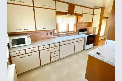 1503 16th Street SW, Austin, MN 55912 - Photo 9