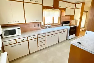 1503 16th St SW, Austin, MN 55912 - Photo 9