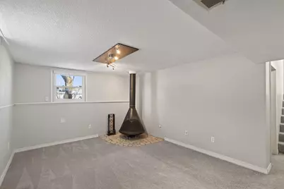 8601 Cherokee Drive N, Brooklyn Park, MN 55428 - Photo 27