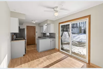 8601 Cherokee Drive N, Brooklyn Park, MN 55428 - Photo 9