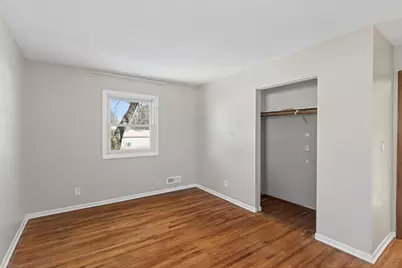 8601 Cherokee Drive N, Brooklyn Park, MN 55428 - Photo 17