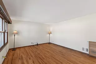 8601 Cherokee Dr N, Brooklyn Park, MN 55428 - Photo 5