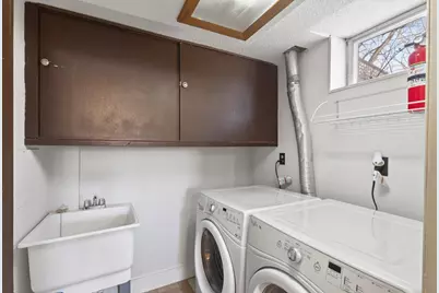 8601 Cherokee Drive N, Brooklyn Park, MN 55428 - Photo 37