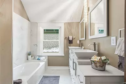 2416 Harriet Avenue, Minneapolis, MN 55405 - Photo 23