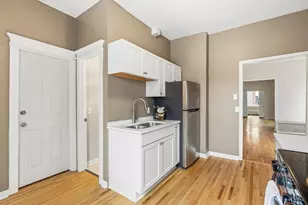 2416 Harriet Ave, Minneapolis, MN 55405 - Photo 9