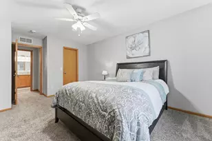 7990 Forest Blvd, Woodbury, MN 55125 - Photo 13