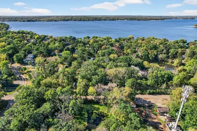 1610 Briarwood Avenue, Mahtomedi, MN 55115 - Photo 37