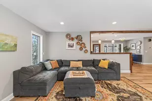 1610 Briarwood Ave, Mahtomedi, MN 55115 - Photo 15