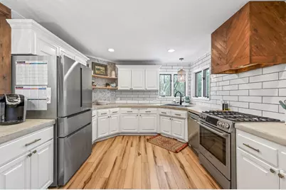 1610 Briarwood Avenue, Mahtomedi, MN 55115 - Photo 25