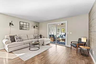 7320 Hunters Run, Eden Prairie, MN 55346 - Photo 17