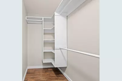 7320 Hunters Run, Eden Prairie, MN 55346 - Photo 25