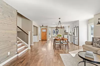 7320 Hunters Run, Eden Prairie, MN 55346 - Photo 19