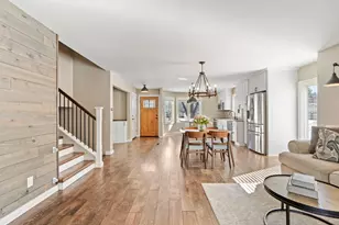 7320 Hunters Run, Eden Prairie, MN 55346 - Photo 19