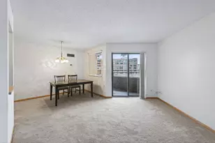 78 10th St E, Saint Paul, MN 55101 - Photo 5