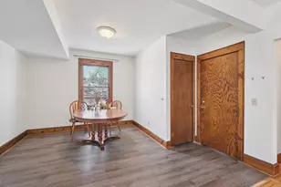 2211 10th Ave S, Minneapolis, MN 55404 - Photo 9