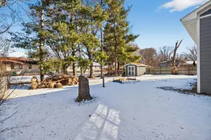 7448 Louisiana Ave N, Brooklyn Park, MN 55428 - Photo 27