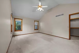 9956 Antrim Rd, Woodbury, MN 55125 - Photo 55