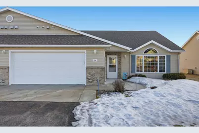 334 30th Street N, Moorhead, MN 56560 - Photo 1