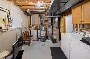 2433 Columbus Ct, Minneapolis, MN 55404 - Photo 41